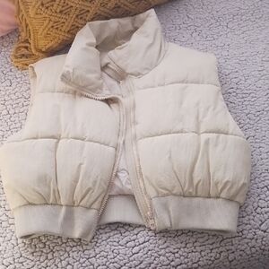 Cropped Cream Puffer Vest